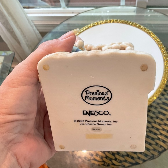 PRECIOUS MOMENTS ENESCO 2003 Christmas Window Snow Globe - Picture 8 of 8